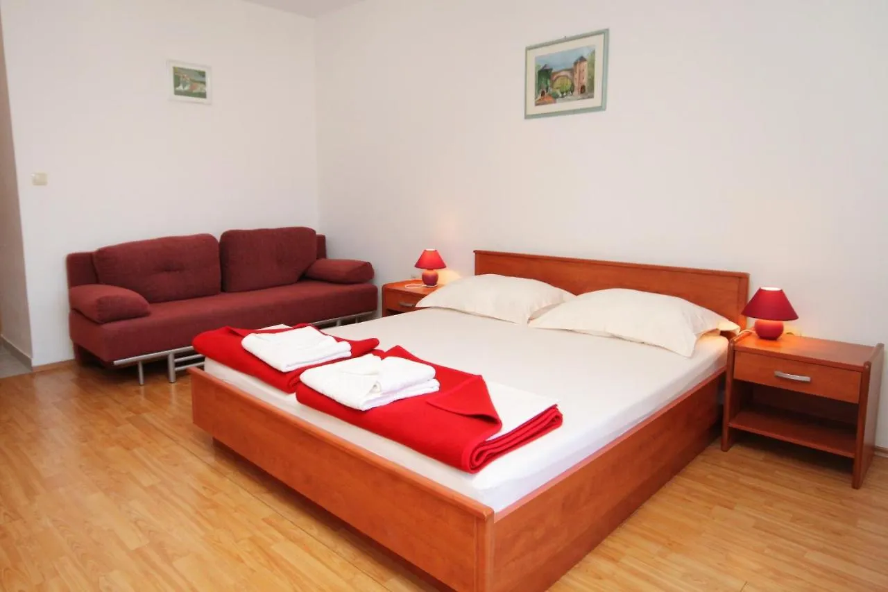 Apartments And Rooms By The Sea Vinjerac, Zadar - 3248 3*, Vinjerac Croatia