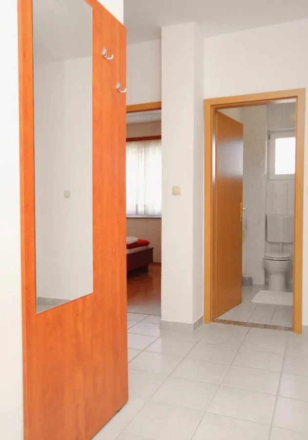 Guest house Apartments And Rooms By The Sea Vinjerac, Zadar - 3248